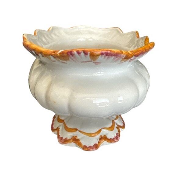 Vintage Italian Hand Painted Tureen Pedestal Scalloped Edge Vase - Picture 3 of 10